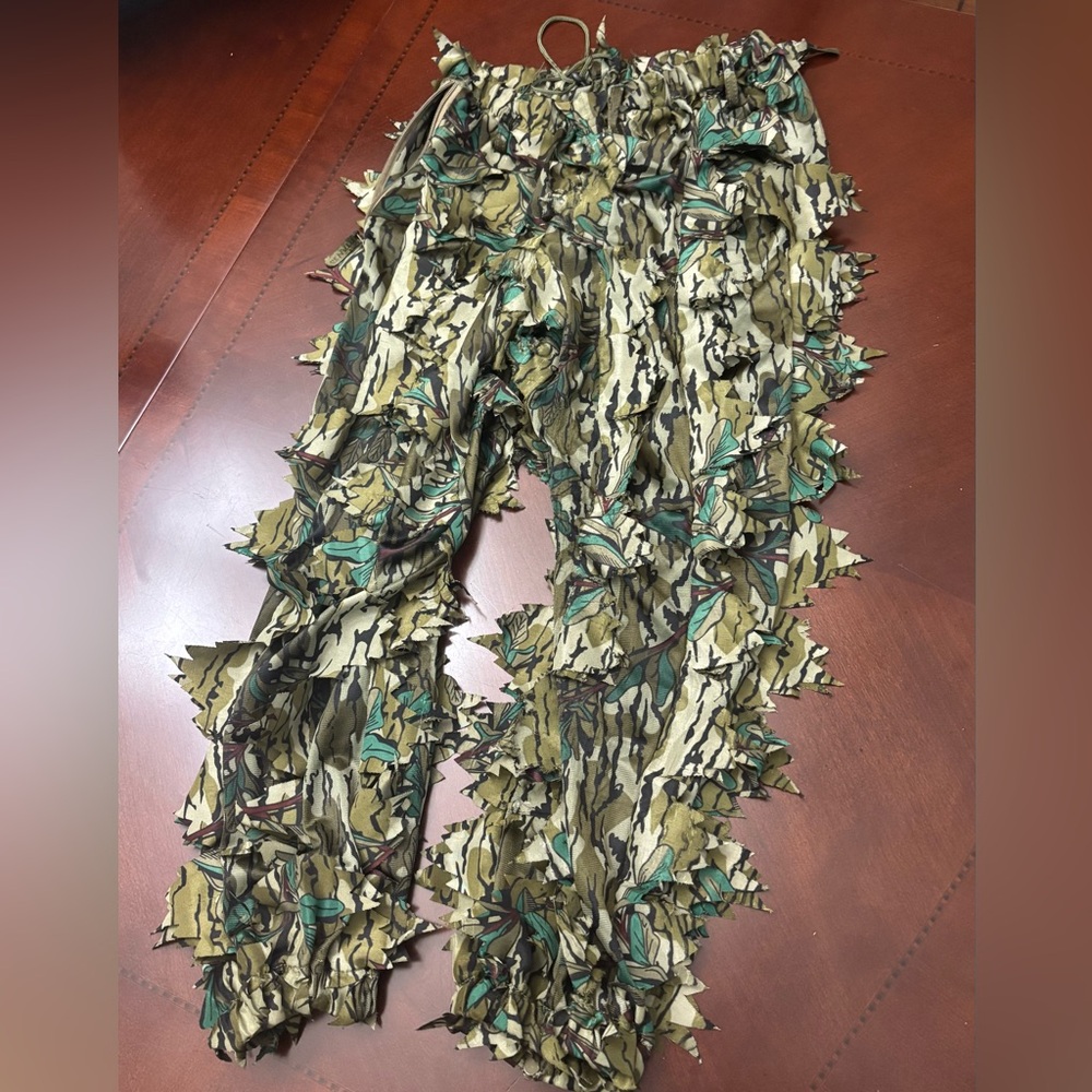 Camo Ghillie Suit Leaf Pattern Pants Youth M